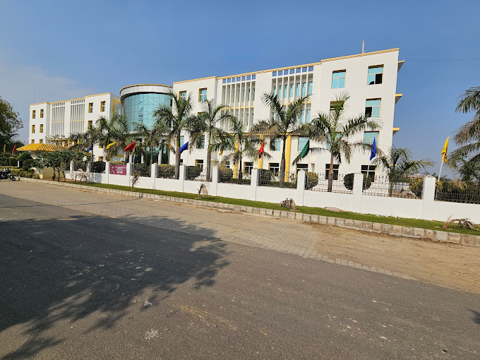 Hl school the best school in Greater Noida